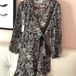 Little moon wrap dress